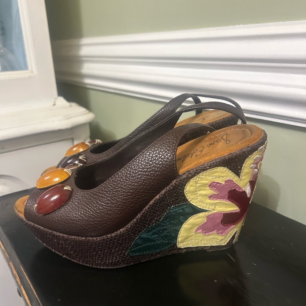 2/$28 Sam Edelman Boho Cork Embroidered Flower Wedge Boho Size 7.5 - Picture 2 of 5